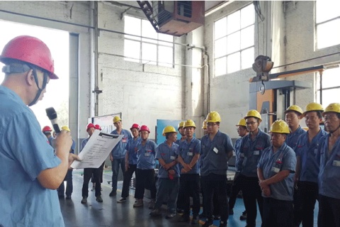 起重機技能比賽，廣維精英展示他們的技能